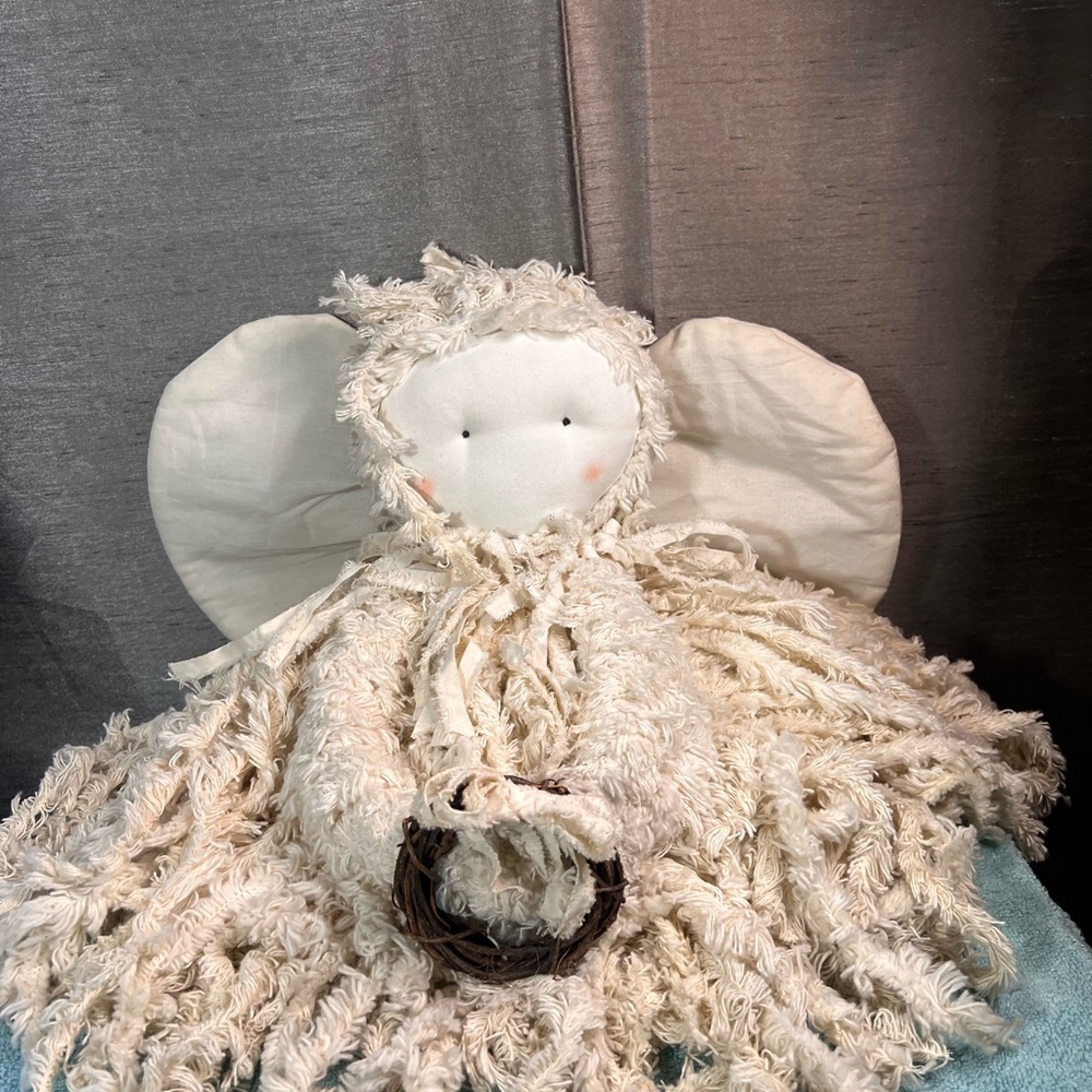 Vintage Handmade Mop Yarn Angel Rag Doll- Cream Folk Art w/wings and wreath